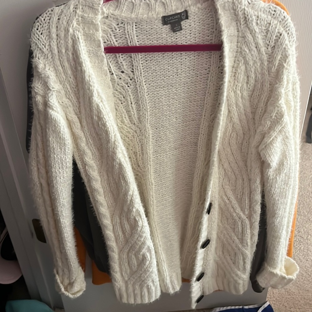 Francescas White Cardigan Size Small